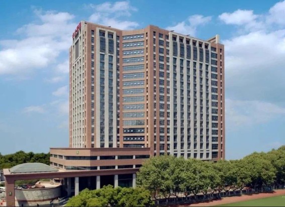 学校空调集中管理交付项目(某大学附属中大医院）